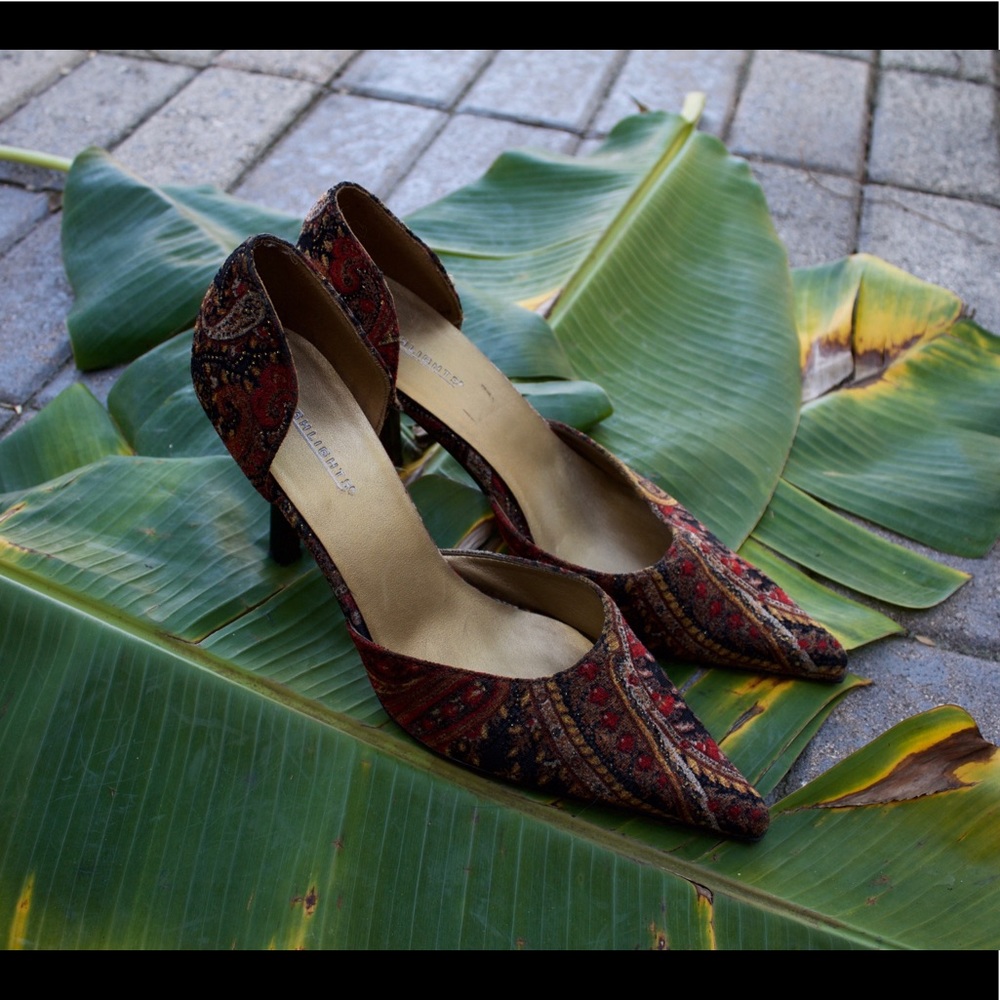 Vintage Pointed Toe Pattered Heels